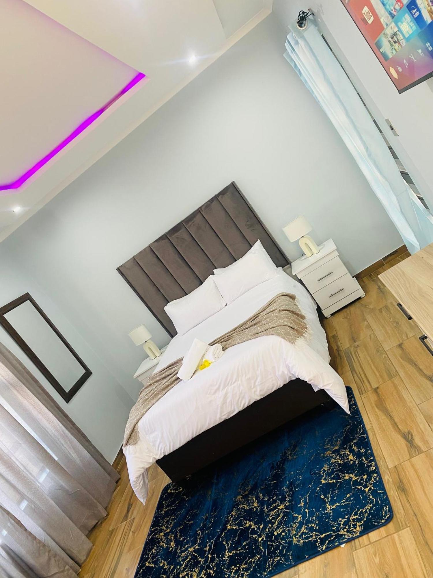 Airport Imperial Guest House كمبتون بارك المظهر الخارجي الصورة